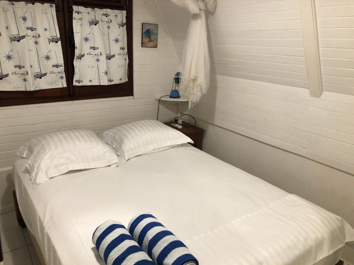 Les Bungalows De La Plage 拉特里尼泰 外观 照片